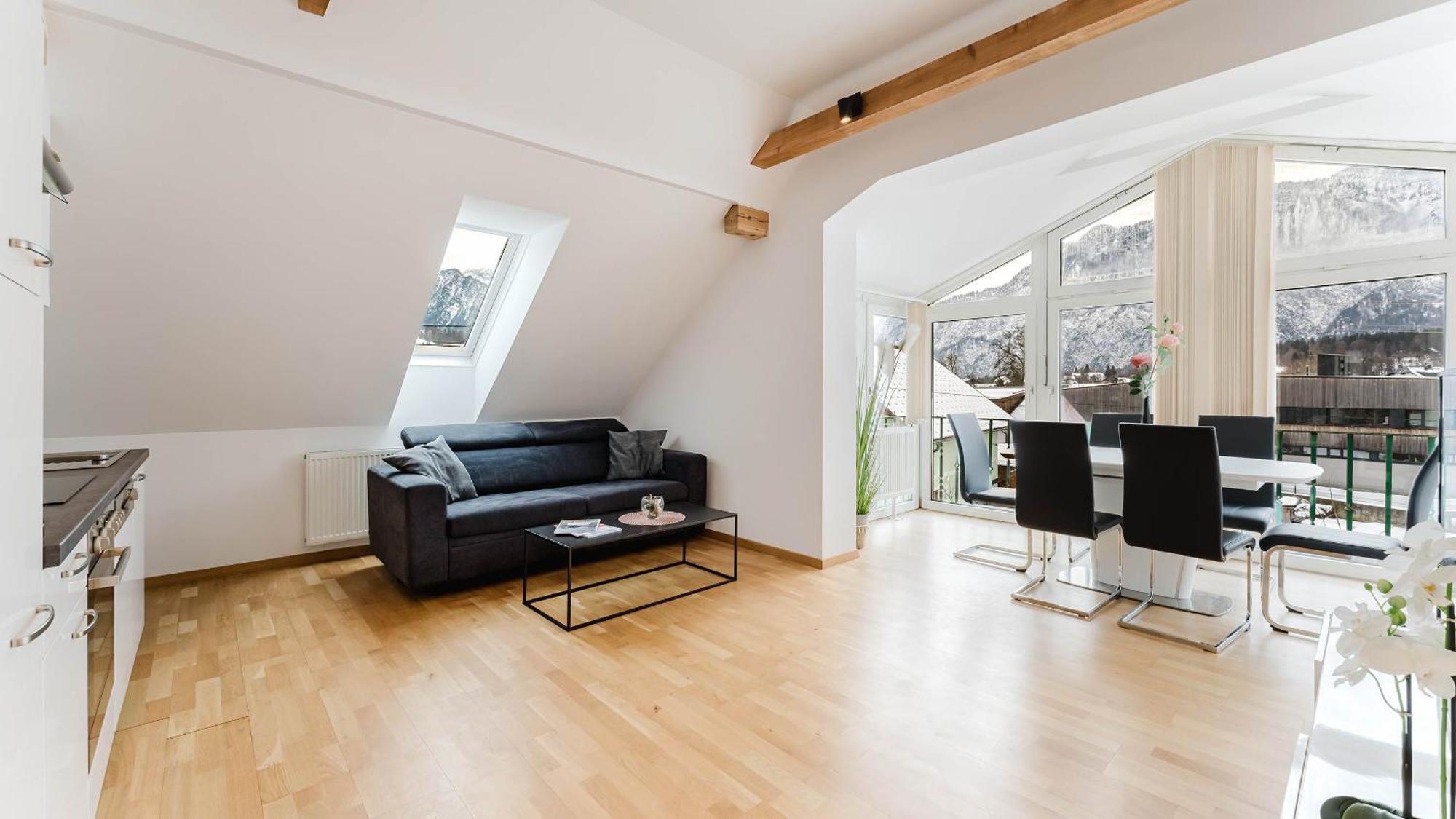 Moderne Ferienwohnung Mit Bergblick Bad Goisern Luaran gambar