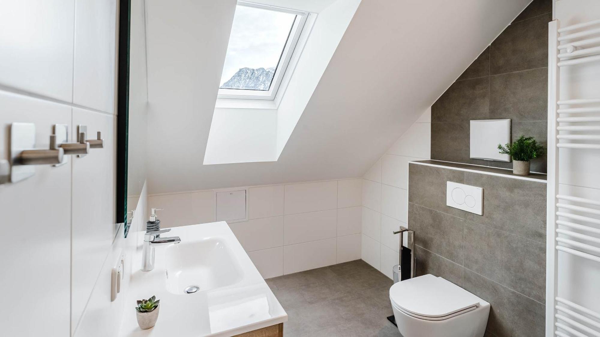 Moderne Ferienwohnung Mit Bergblick Bad Goisern Luaran gambar