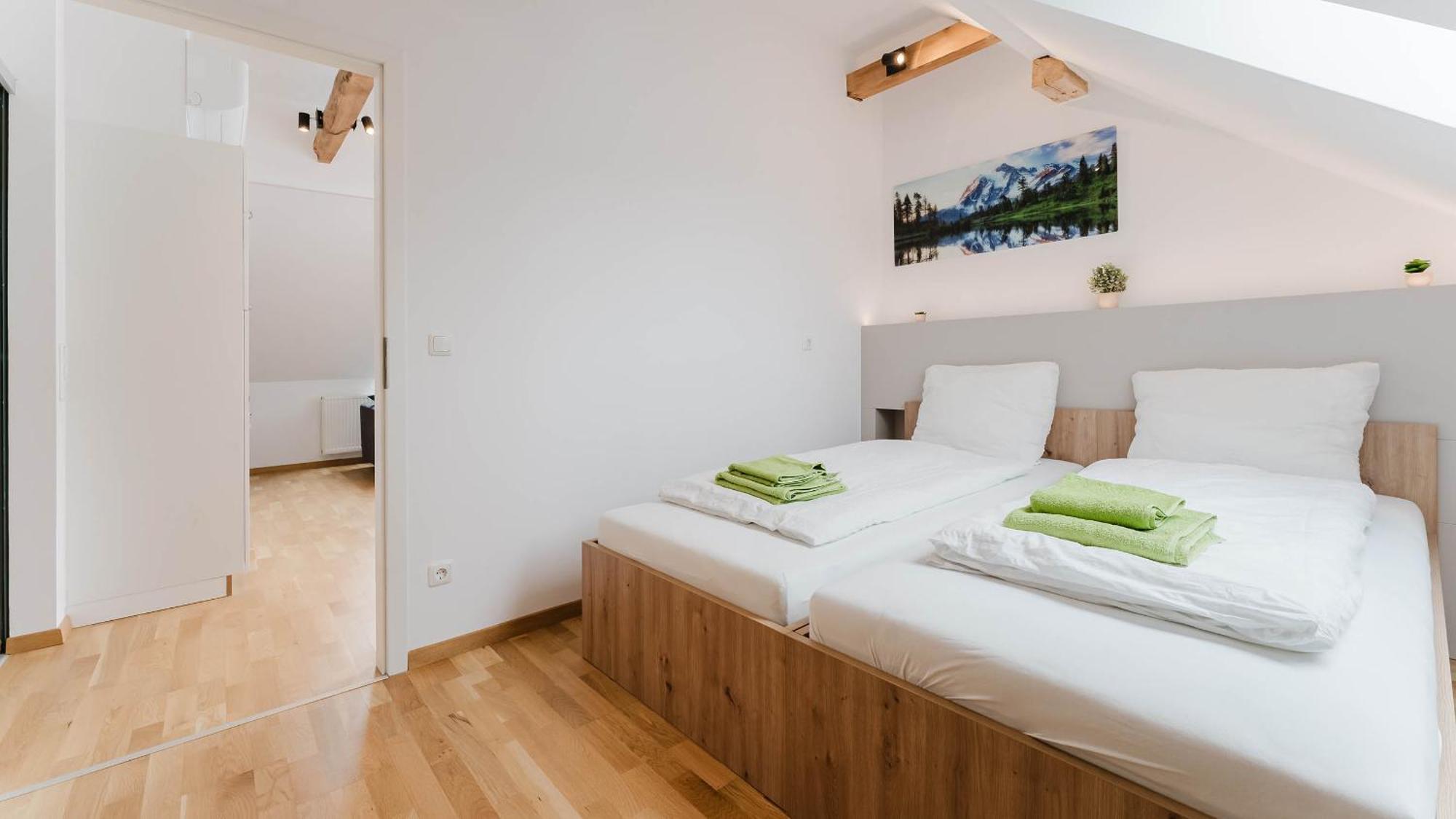 Moderne Ferienwohnung Mit Bergblick Bad Goisern Luaran gambar